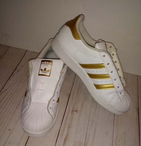 Adidas Superstar White/gold Metallic sneakers - Picture 8 of 15